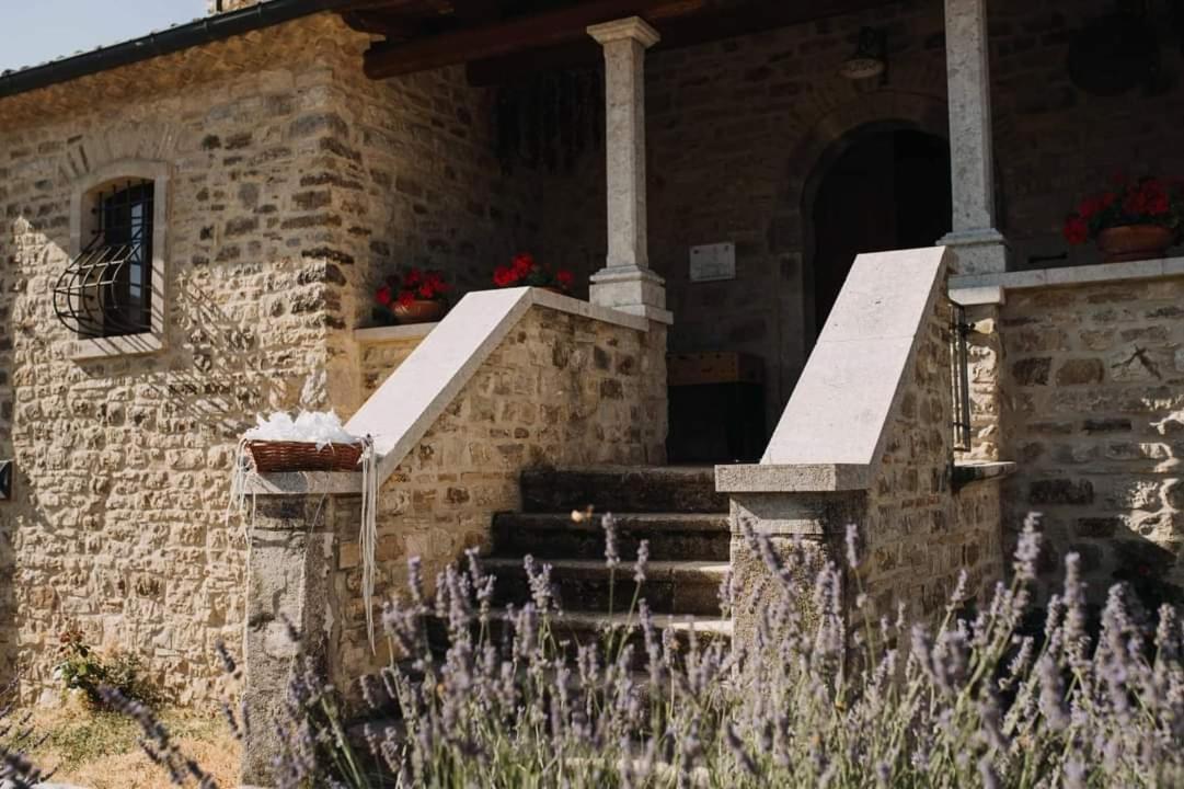 Agriturismo Torre Gialluise Gesualdo Exterior foto