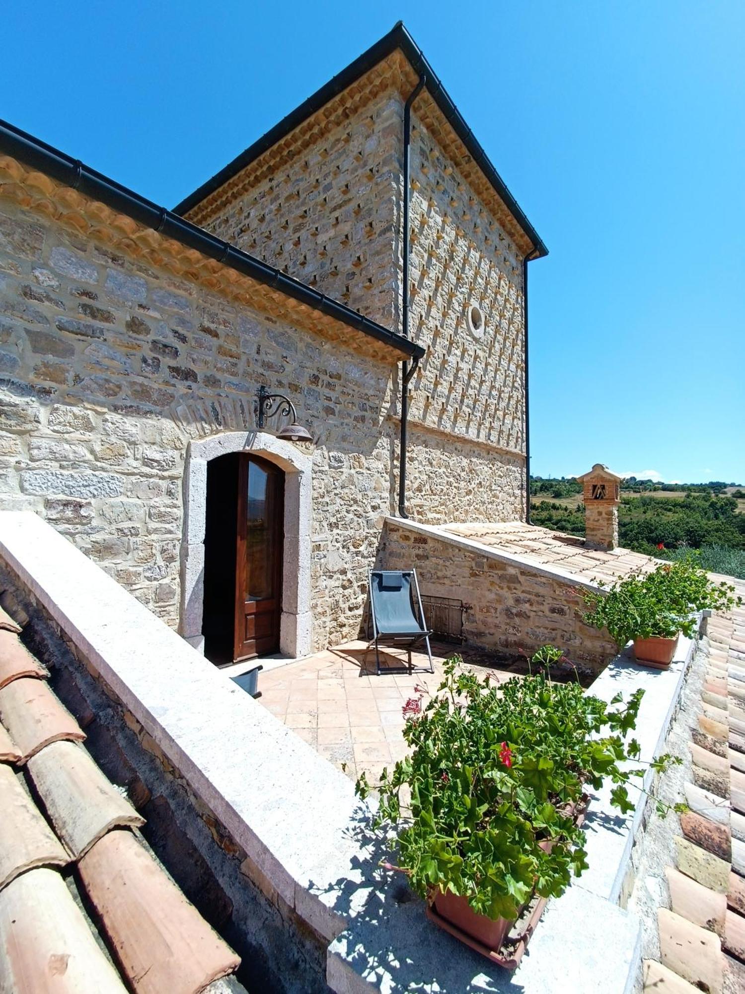 Agriturismo Torre Gialluise Gesualdo Exterior foto