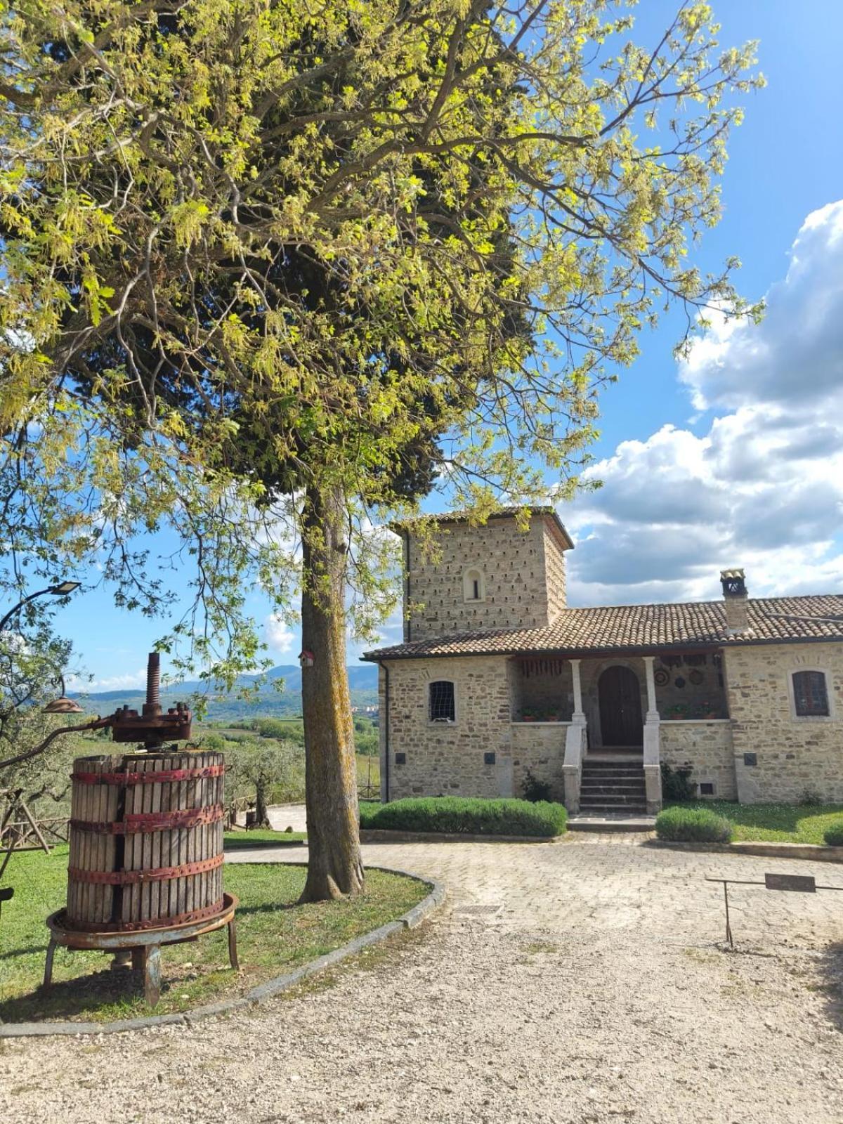 Agriturismo Torre Gialluise Gesualdo Exterior foto